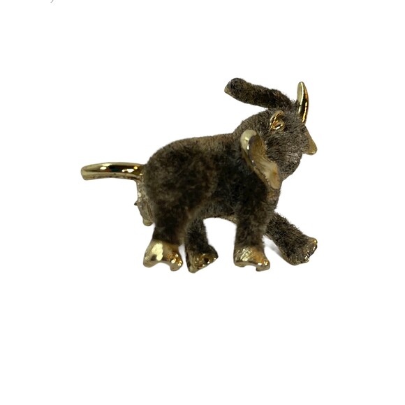 Flocked Grey Elephant Brooch Pin Gold Tone 1.5" Enamel Vintage Jewelry - Picture 8 of 12